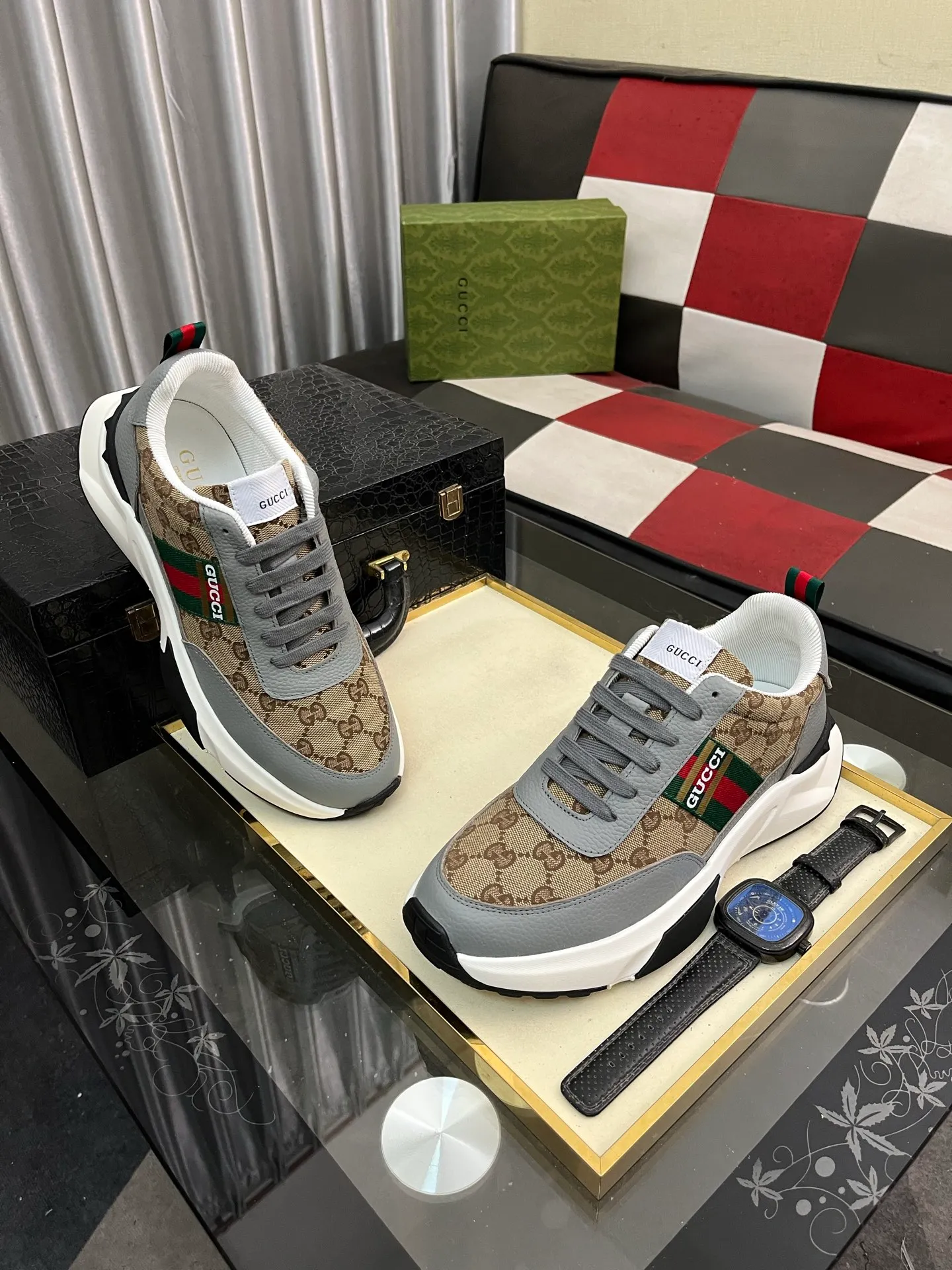 Men's Men's Shoes 💰458 ⌚️⌚️[GUCCI] Gucci men's casual shoes are absolutely popular 🔥The ultimate matching item for trendy men! The charm of super texture is irresistible, the main recommendation, the flower leather color is bright! The upper is made of high-quality brand printed fabric with cowhide, breathable leather lining and wear-resistant rubber sole, noble and elegant! Extremely comfortable🎁🎁You can be as handsome as you want💪 38-445⃣️colors available